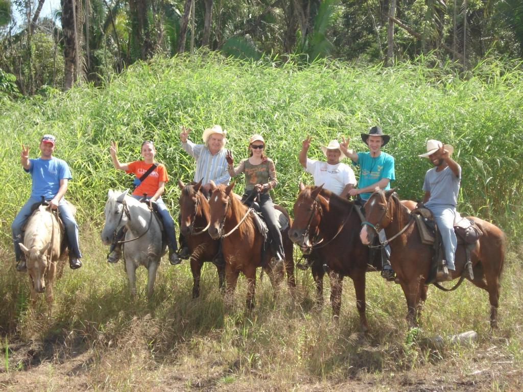 Banana Bank Lodge & Jungle Horseback Adventures Бельмопан Екстер'єр фото